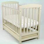 Κρεβάτι DecoBebe Marilou latte + ΔΩΡΟ κουνουπιέρα μεγάλη κρεβατιού + βάση κουνουπιέρας αξίας 60€ + Δώρο στρώμα αξίας 120€